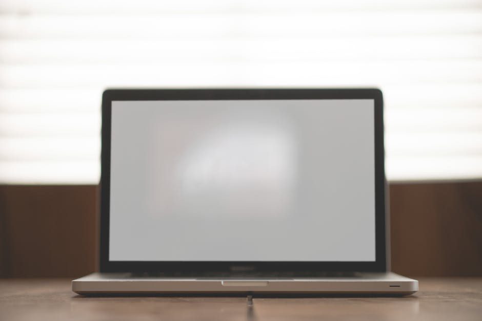 divvying up your screen with keyboard shortcuts - computer tip of the day