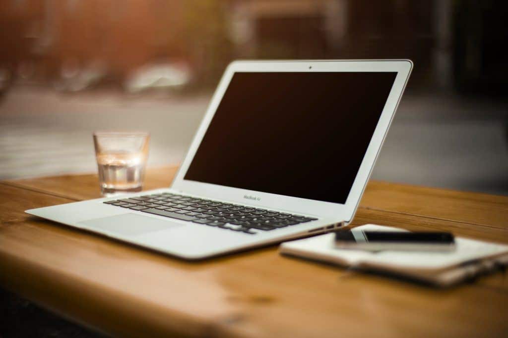 4 tips to get more battery life from your laptop