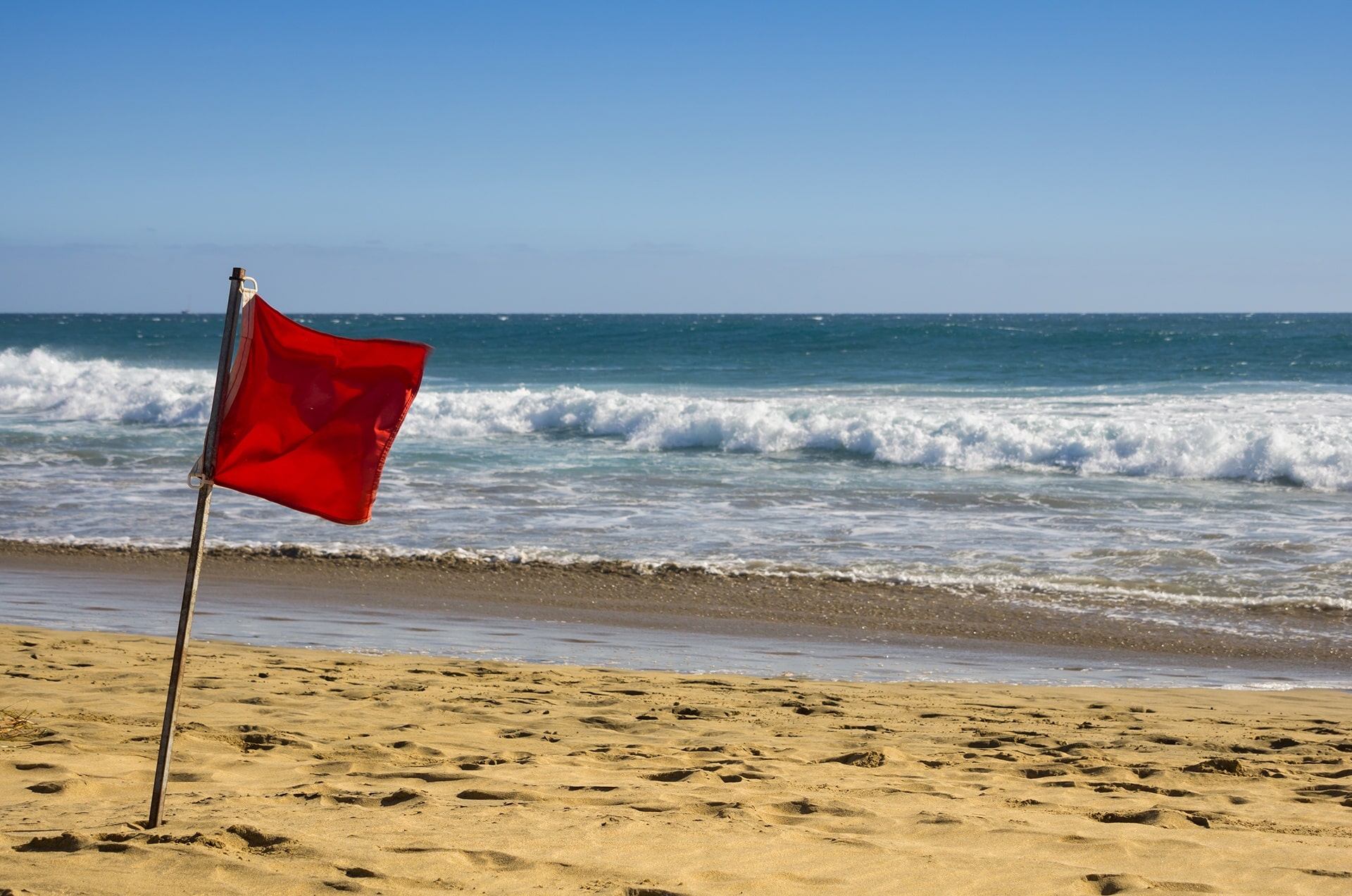 Watch For These RED FLAGS Online