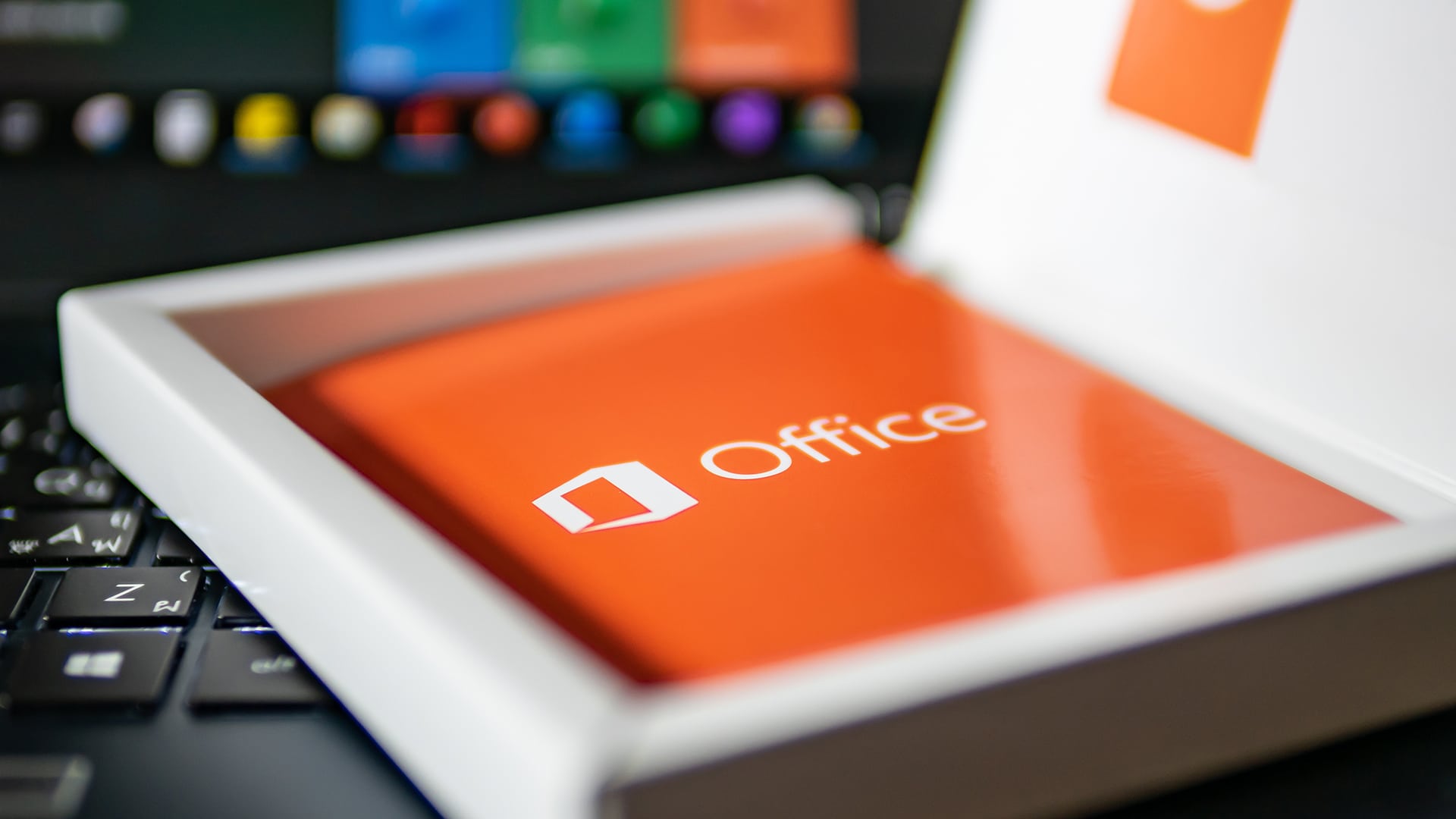 Pros and Cons of Renting Vs Buying Microsoft Office